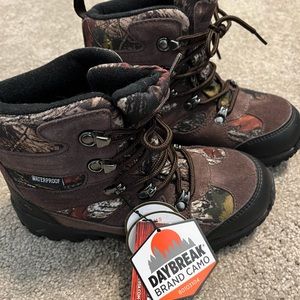 Kids Hiking Boots